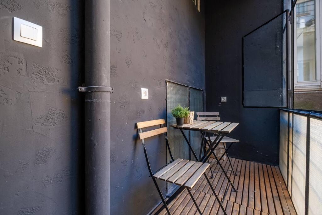 Stunning Luxury 3 Bedroom In The Heart Of Town