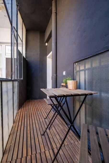 Stunning Luxury 3 Bedroom In The Heart Of Town Apartament *
