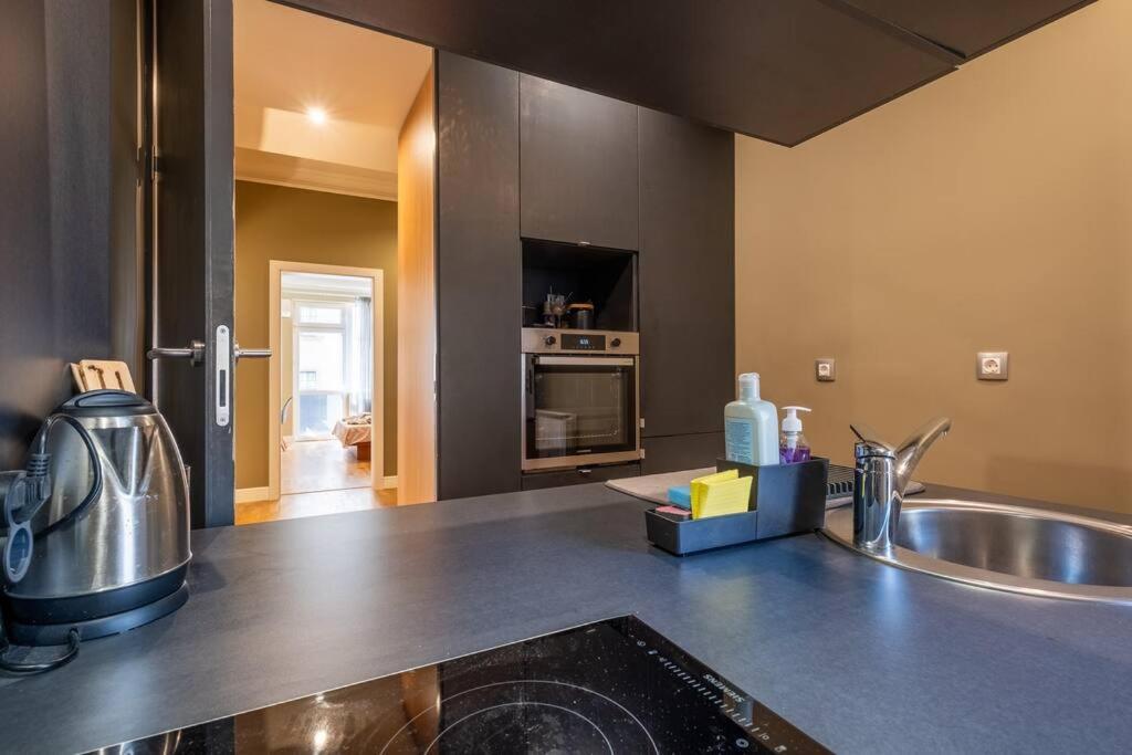 Stunning Luxury 3 Bedroom In The Heart Of Town Apartament Sofia